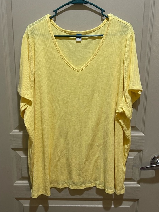 Old Navy Tops - Old Navy Luxe V-Neck ribbed blouse in Pale Yellow